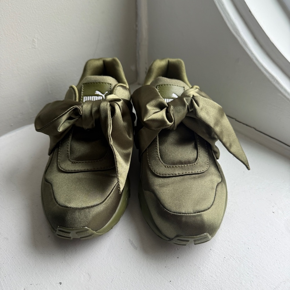 Puma Fenty Rihanna Bow Sneakers Olive Satin Size 6